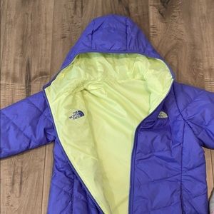 The North Face reversible girl snow puffer jacket